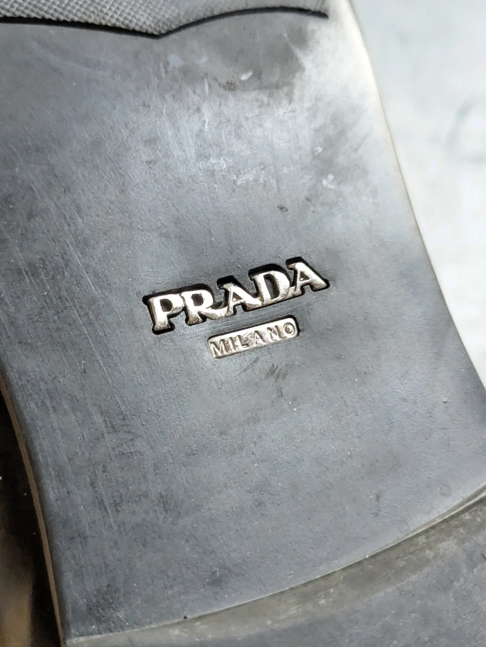 Prada loafers 100%